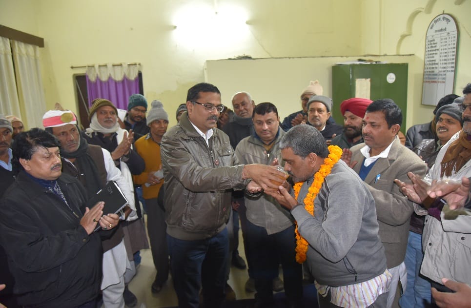 समझौते के बाद खत्म हुआ निगम कर्मियों की हड़ताल