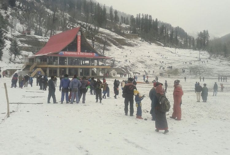 Snowfall in manali and Solang valley himachal pradesh