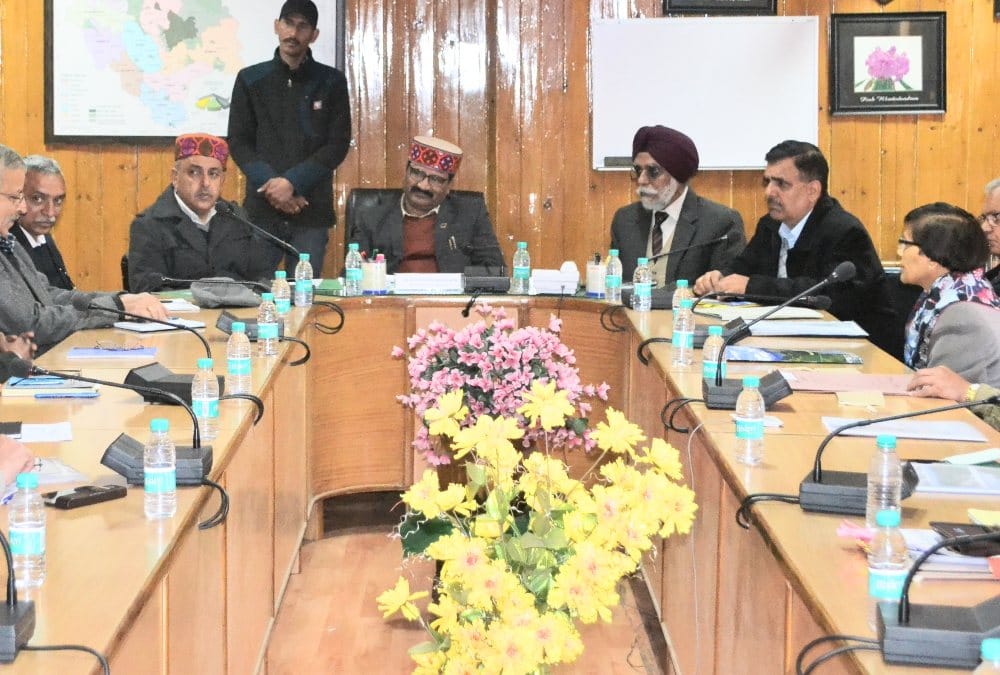 himachal cabinet ministers meeting with officers