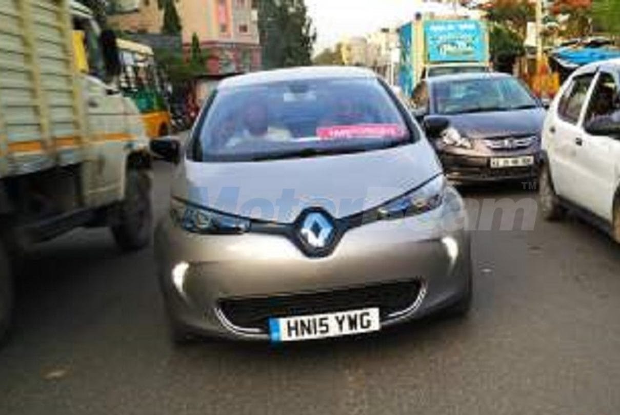 Renault Zoe electric car spotted testing in India
