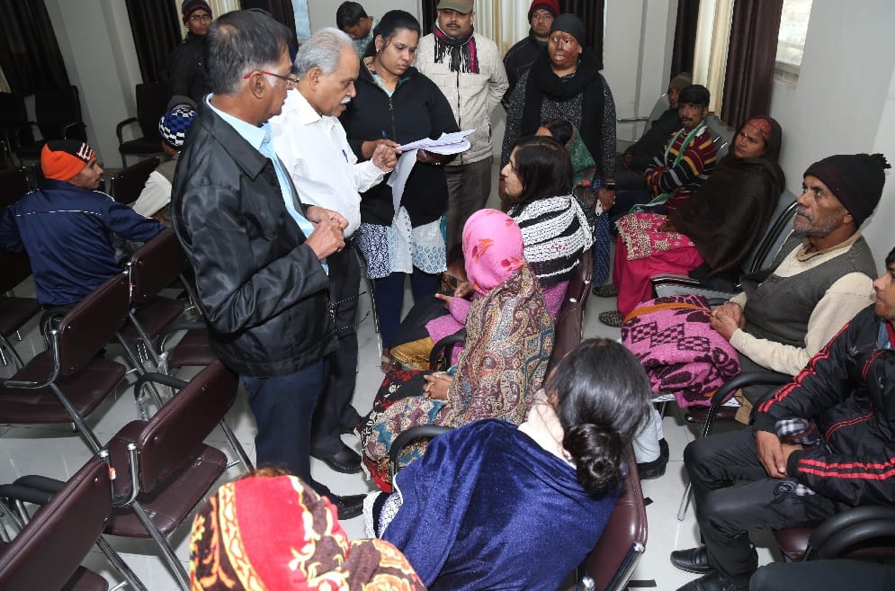 acid attack victim parents told their pain after treatment in haldwani