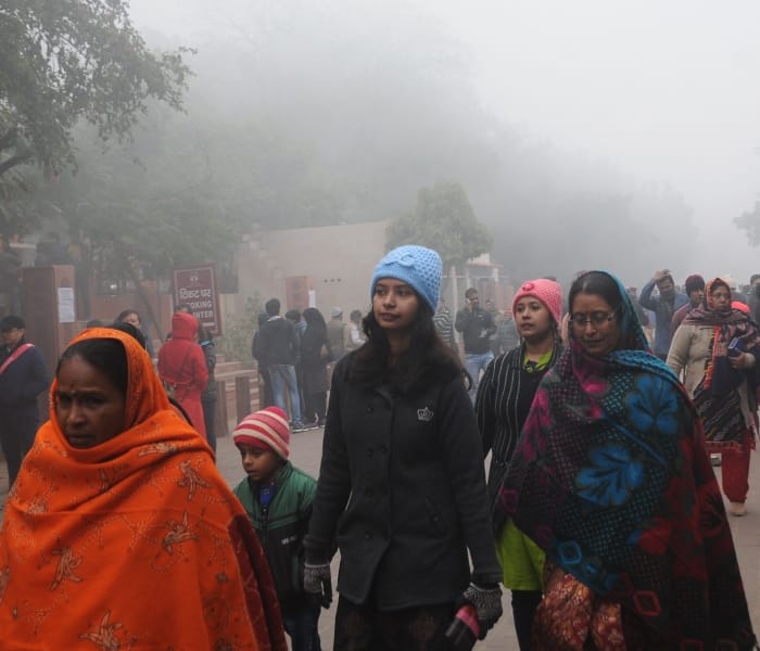 weather in agra like shimla and nainital
