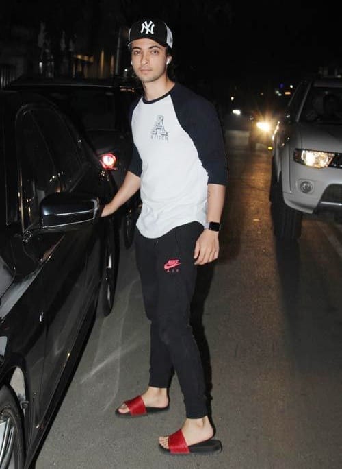 salman khan brother in law ayush sharma maintain stardom before his bollywood entry