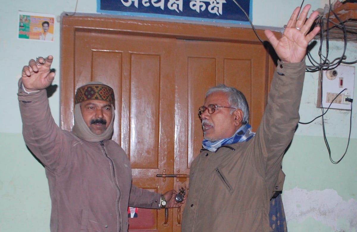 हड़ताल वापसी पर बिफरे वकील