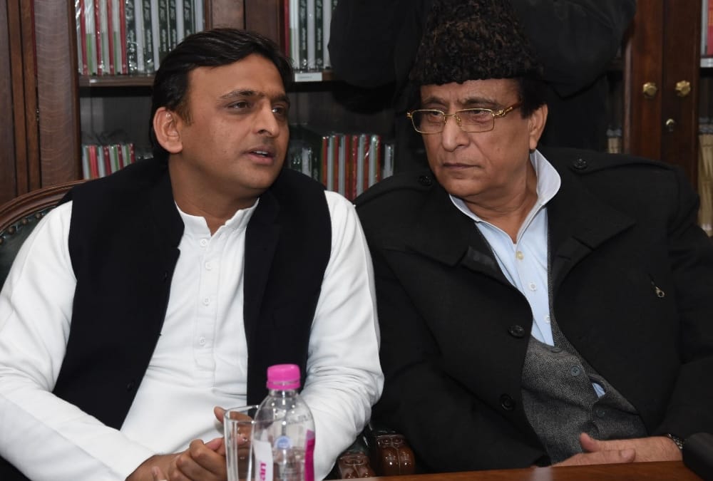 meeting on evm use in election in janeshwar mishra park in lucknow.