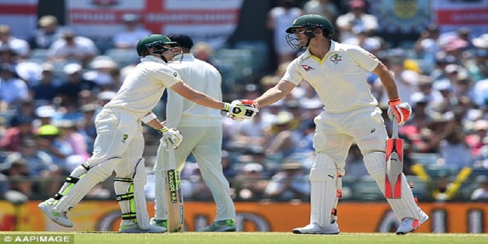 australian batsman make over hundred runs partnership for 3rd 4th and 5th wicket