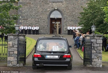 Teacher slaughtered his wife and three children After caught performing watching porn in school