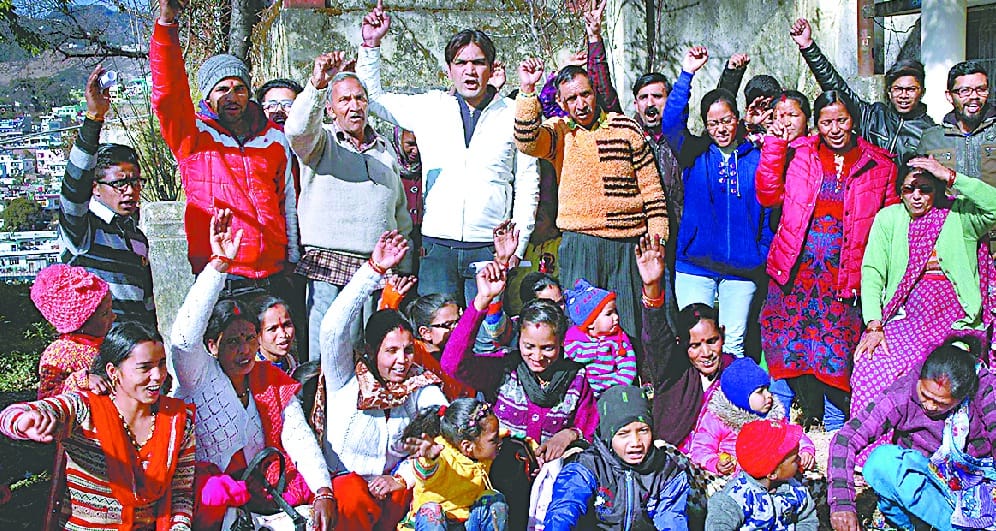 Water Institute Office threatens women