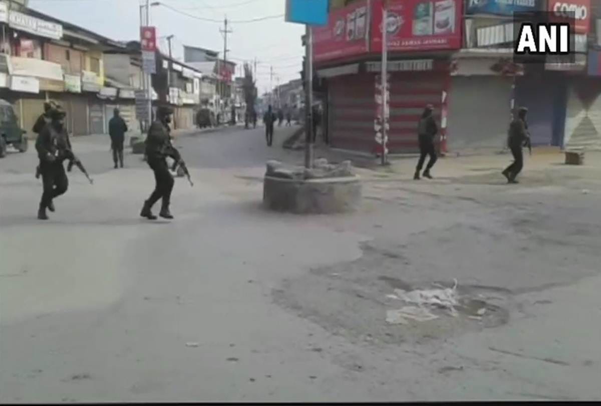 ied blast in Dangerpora area of south Kashmir no loss of life or injury 