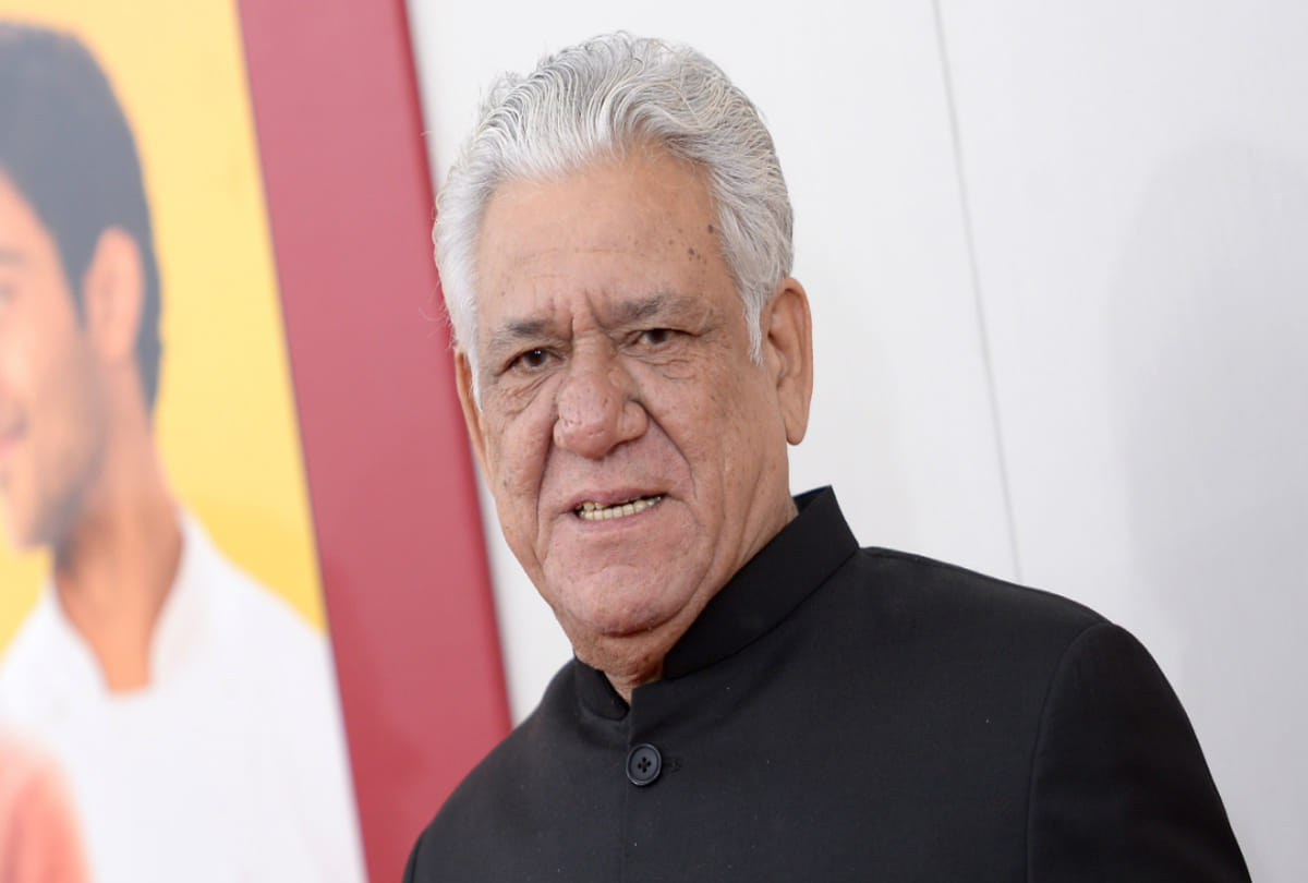actor om puri birthday speacial know about his life unknown facts