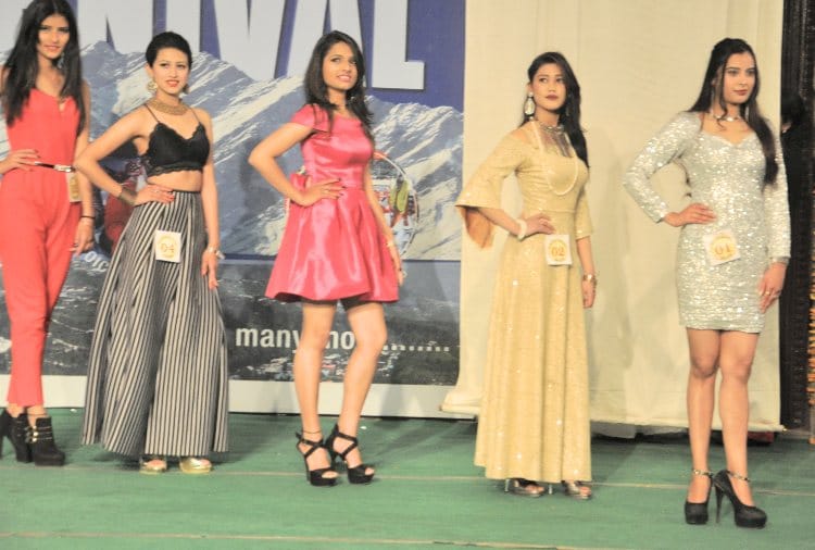 manali winter queen 2018 models catwalk on ramp in minus temperature