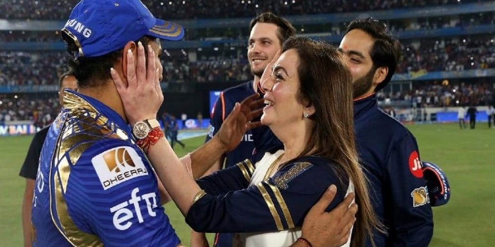 rohit sharma asks lesser salary for mumbai indians