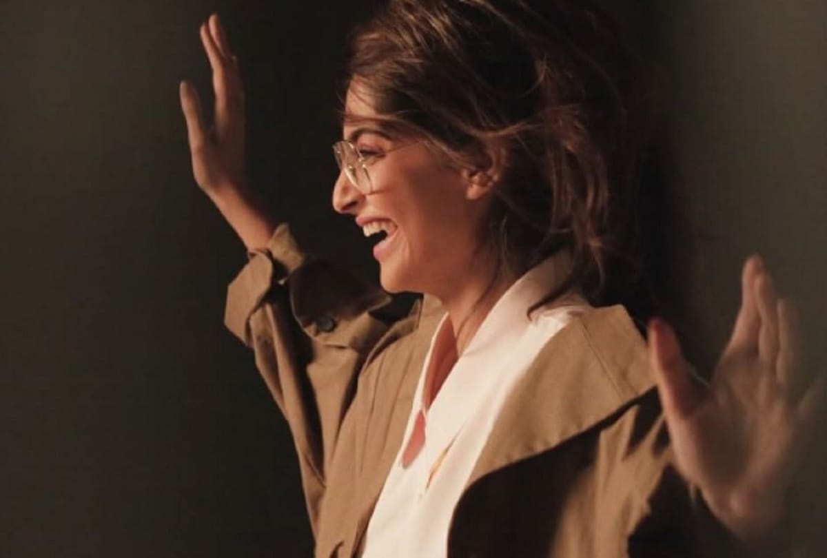 Before wedding Sonam Kapoor Elle Photoshoot goes viral on internet 