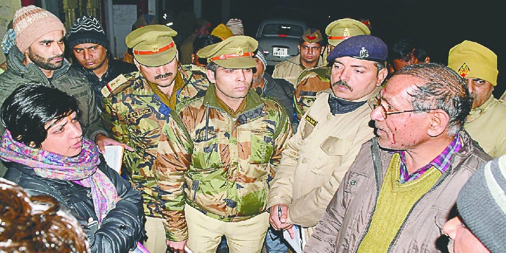 Crooks looted 13 lakhs, SSP said will be seriously investigated