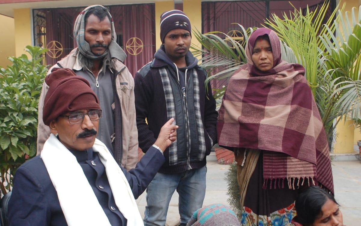 निर्दोशों को फंसा रही है पुलिस-विद्यार्थी