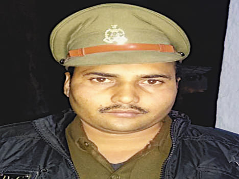 Police pellet stones, two accused released
