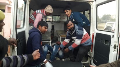 firozabad accident news near sirsaganj on NH 2 