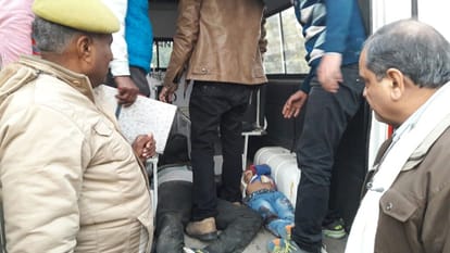 firozabad road accident near sirsaganj  