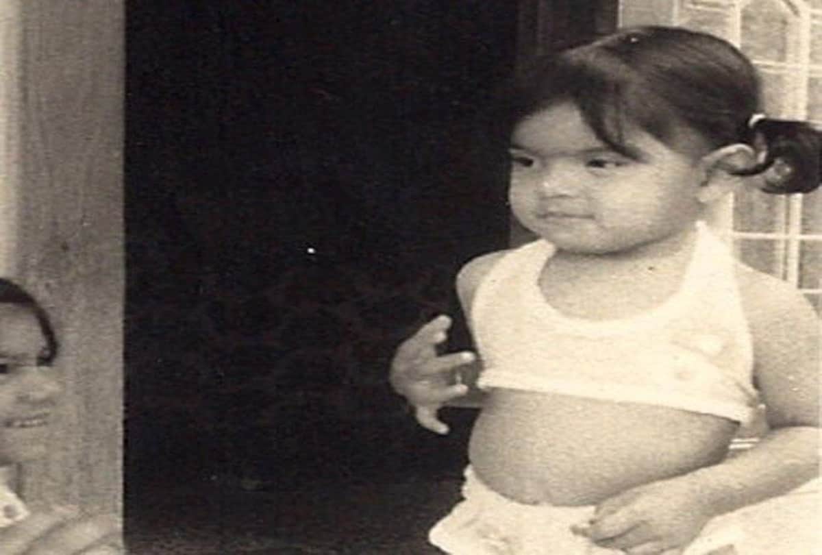 unseen pictures of bipasha childhood