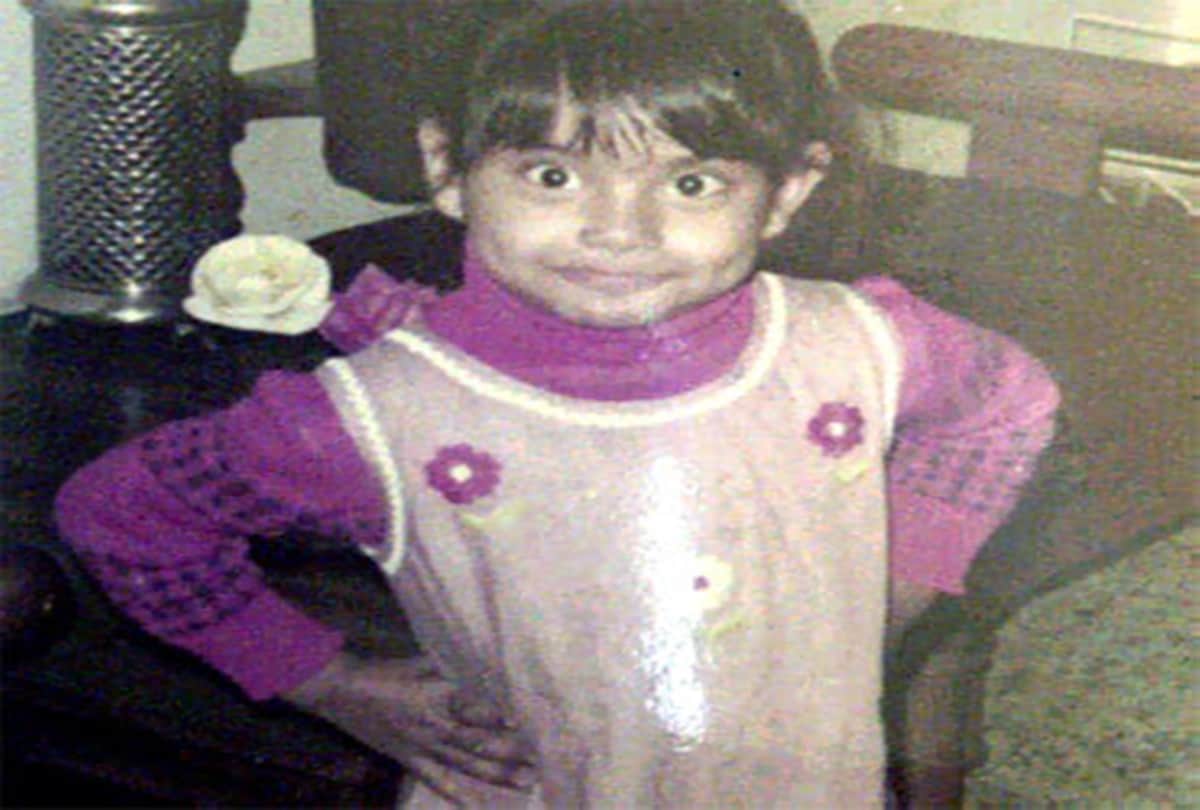 unseen pictures of bipasha childhood