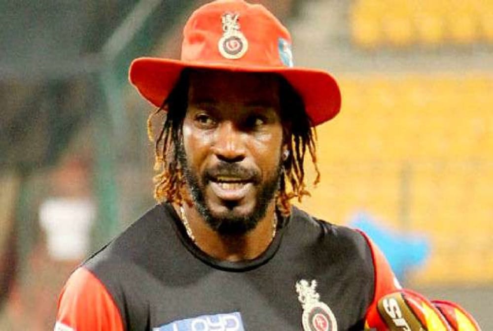 Chris Gayle arriv at a party in a 1950s Rolls-Royce Silver Wraith car, photos viral