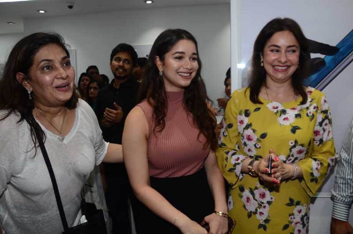 meet sachin tendulkar's daughter sara tendulkar