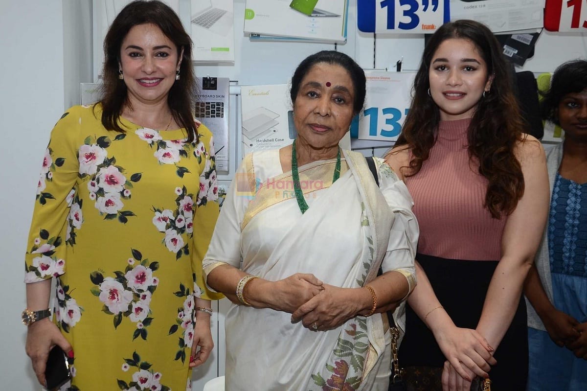meet sachin tendulkar's daughter sara tendulkar