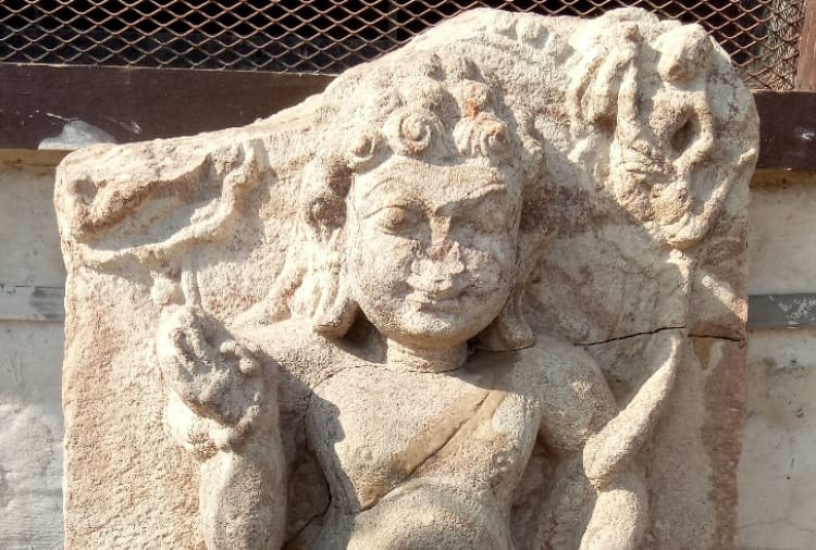 statue of lord vishnu vamana avatar found in hill