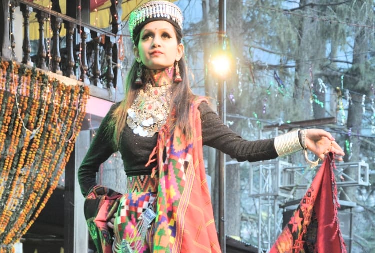 yukti won manali beauty contest 2017
