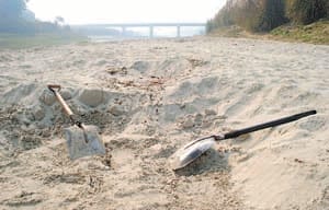illeagal mining in sai river