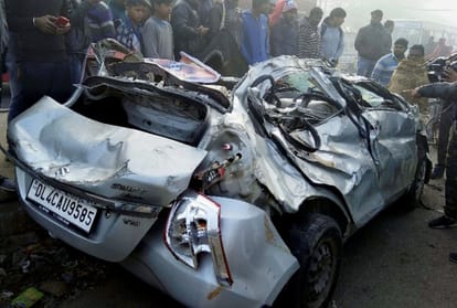 car collided with the divider and four men including two power lifting champions dead