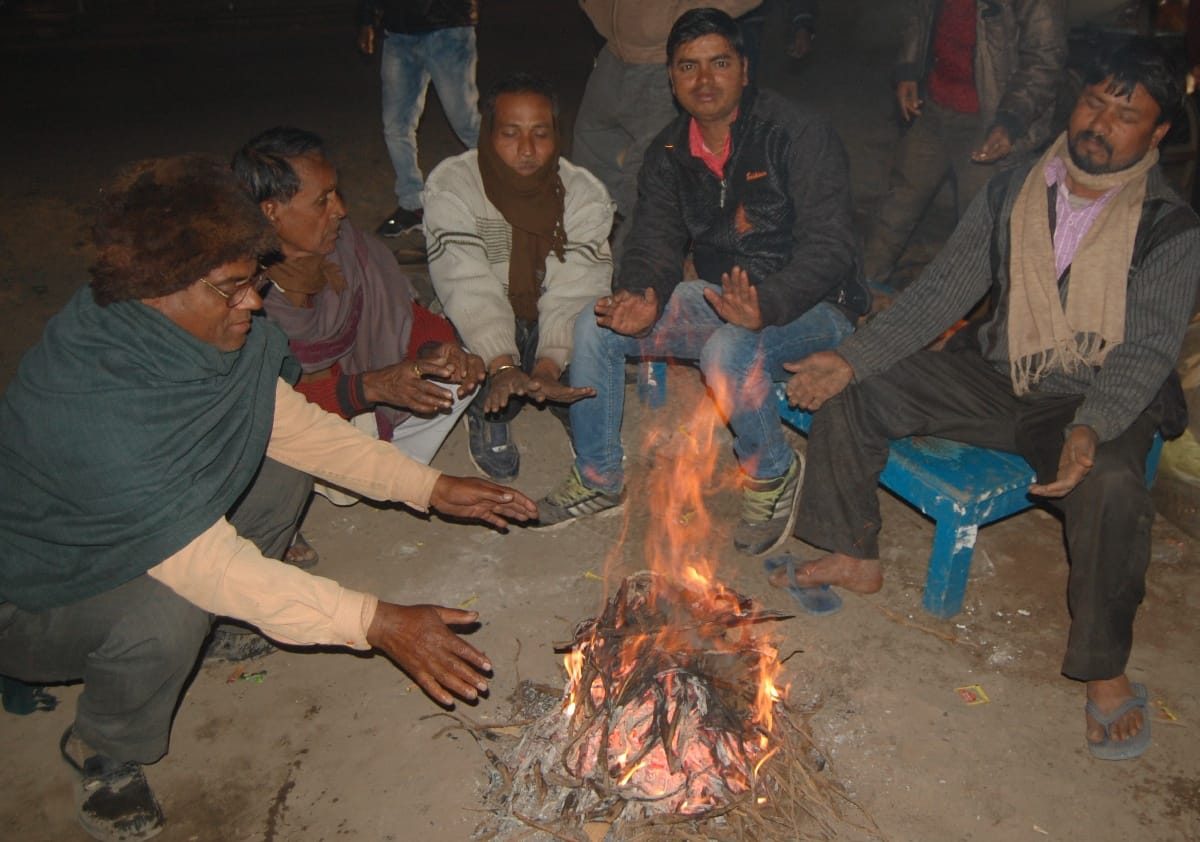 होमगार्ड समेत दो की ठंड से मौत