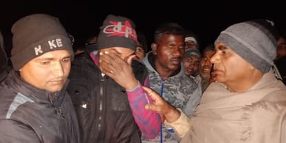 firozabad accident dead person last rite in sirsaganj