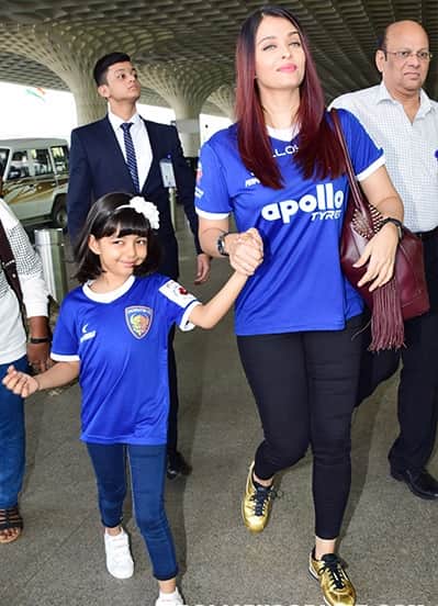 Aishwarya Rai spotted at Mumbai Airport with her daughter Aaradhya Bachchan