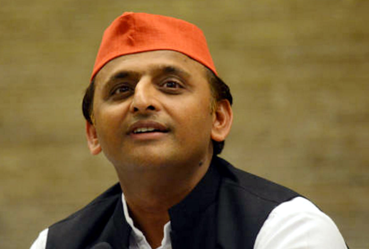 Samajwadi started preparing for Mission 2019 Akhilesh remained silent about Shivpal