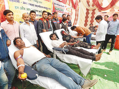 80 people donated blood donation in Bawahar village camp