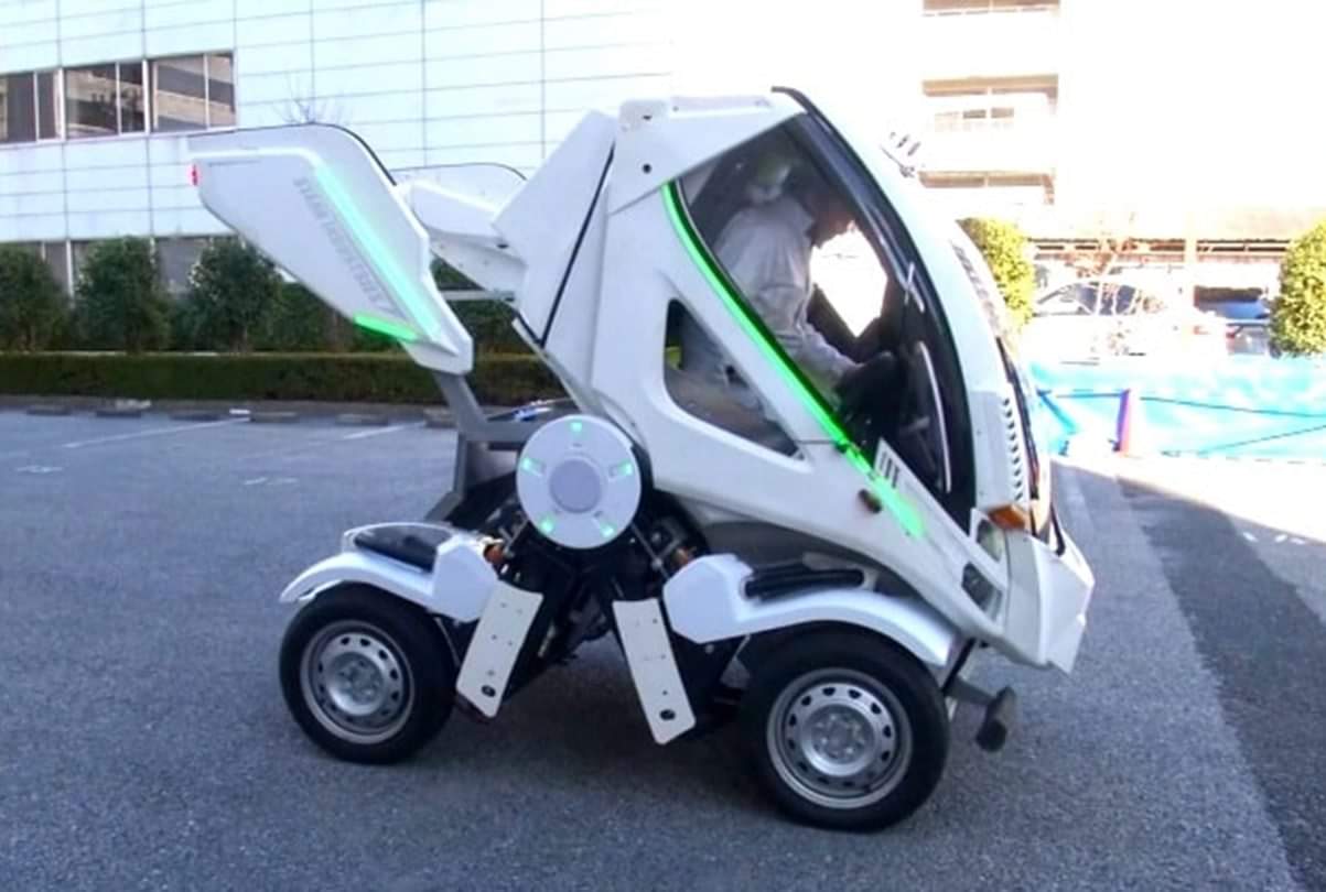 Earth-1: This Foldable electric car is real life Transformers