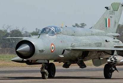 indian air force posted his three lady fighter in two airbase of rajasthan and haryana