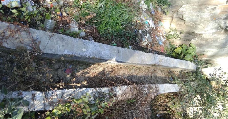 Hydrom scheme of white elephant in Rainagar wadi village