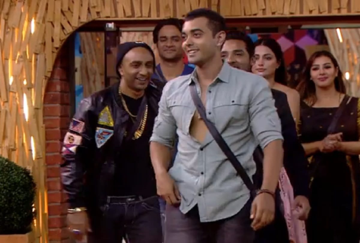 Bigg Boss 11 eliminated contestant Luv Tyagi says I miss you so much Hina Khan 