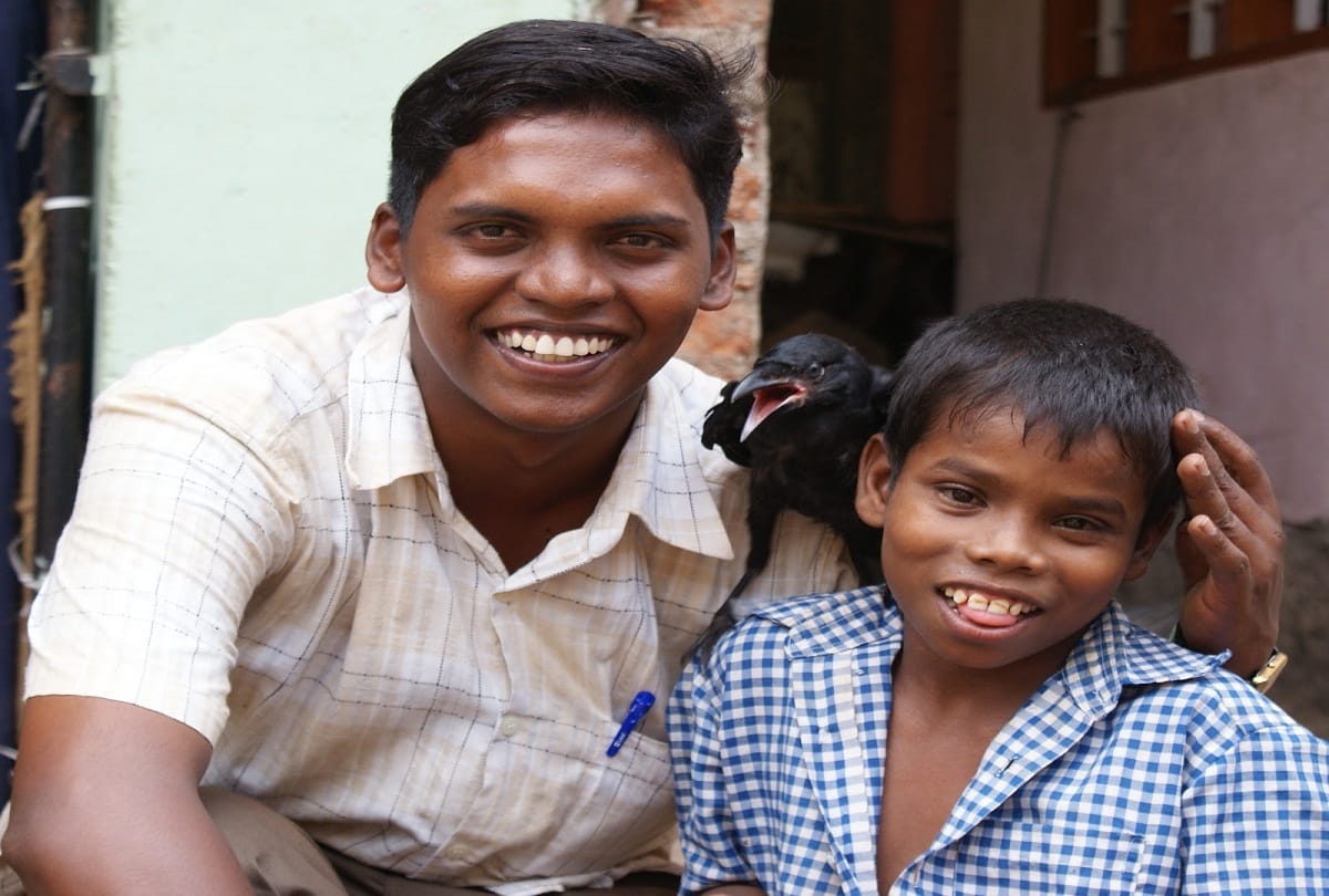 success story of Murugan S- Auto driver who support helpless children