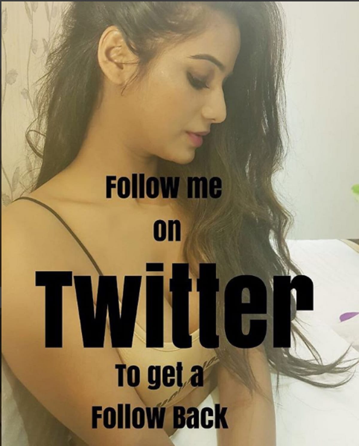 Poonam Pandey shared her hot photos on social media