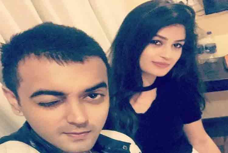 BIGG BOSS 11 LUV TYAGI DOING WHOLE NIGHT PARTY WITH BANDAGI KALRA