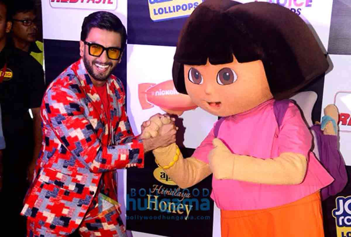 ranveer singh destroyed expensive dress of alia bhatt in a function