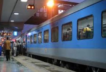 15 flights late due to fog