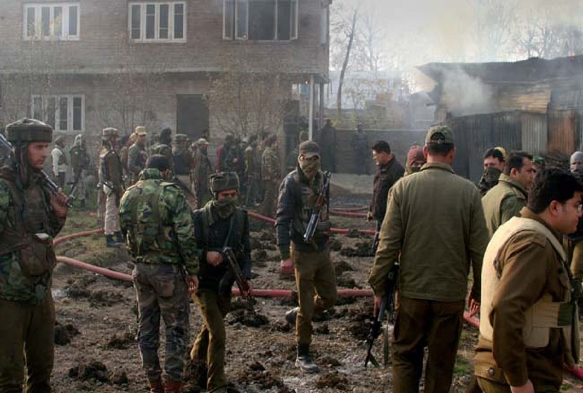 jammu kashmir awantipora and shopian encounter seven militant gun down
