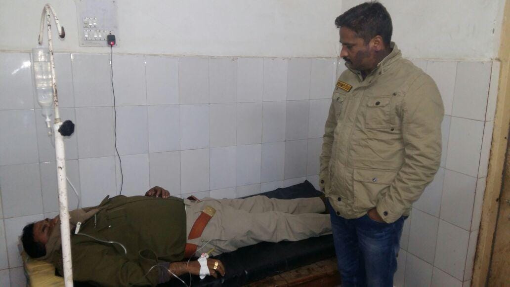 Police encounter in azamgarh and one criminal killed