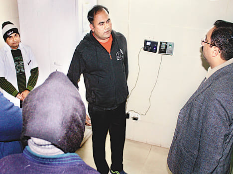 'Fake' doctors treating in district hospital