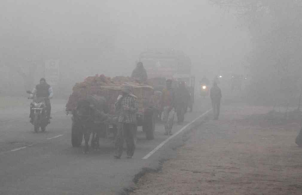 Tempo-Bolero collided with fog, two killed in accident