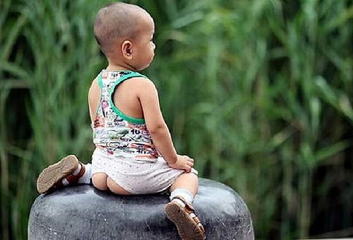 Why children wear Open Butt Pants in China